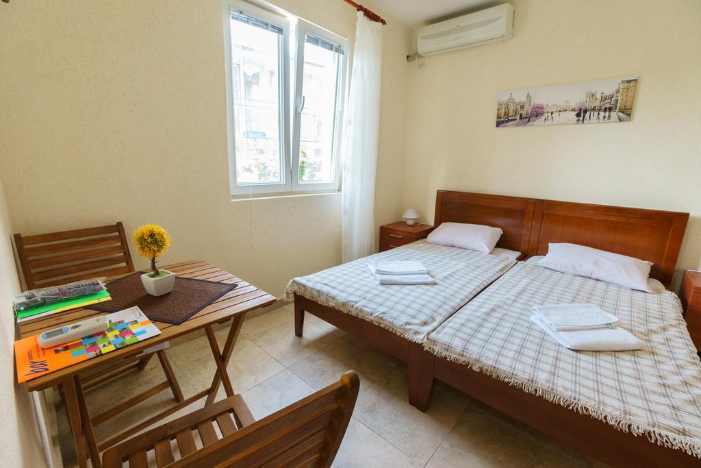 Apartments Lora Bar Extérieur photo