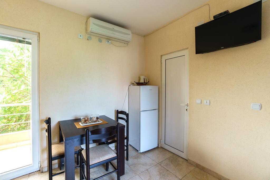 Apartments Lora Bar Extérieur photo