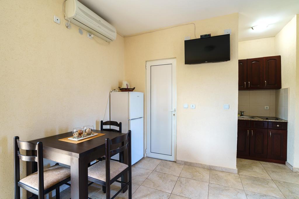 Apartments Lora Bar Extérieur photo