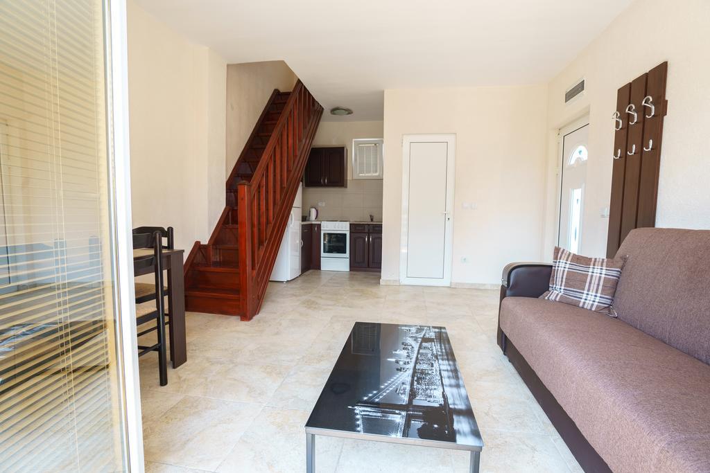 Apartments Lora Bar Extérieur photo