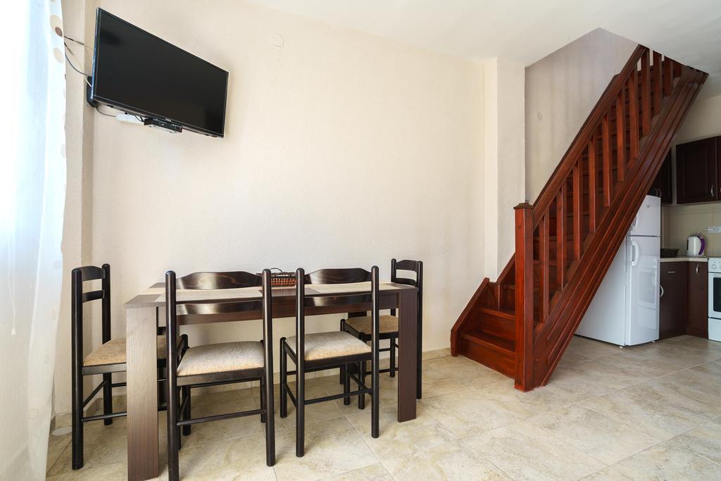 Apartments Lora Bar Extérieur photo