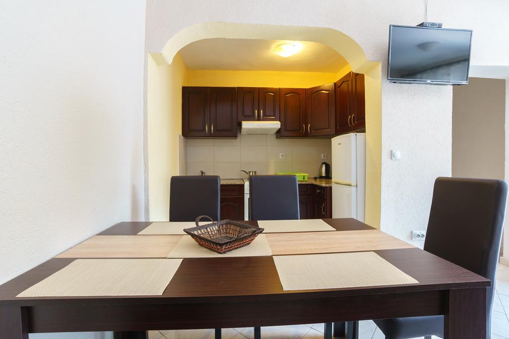 Apartments Lora Bar Extérieur photo