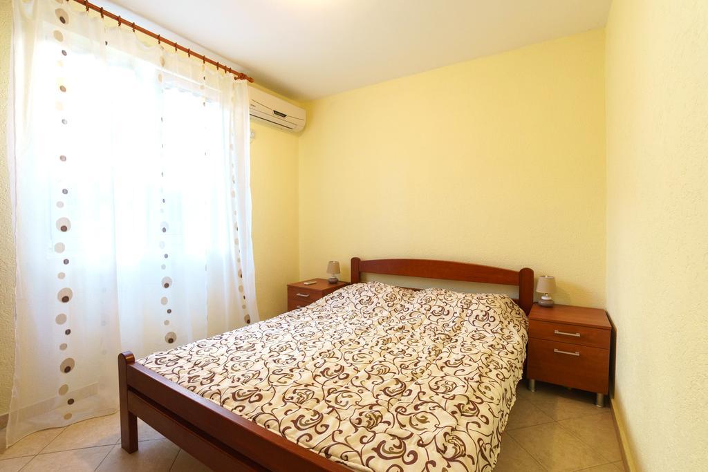Apartments Lora Bar Extérieur photo
