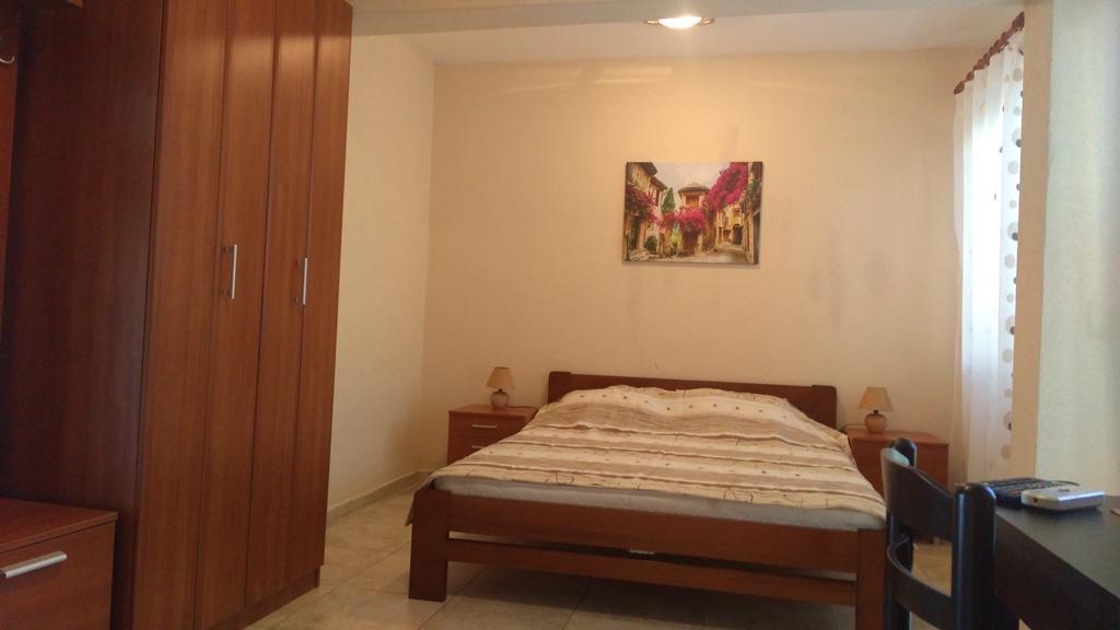 Apartments Lora Bar Extérieur photo