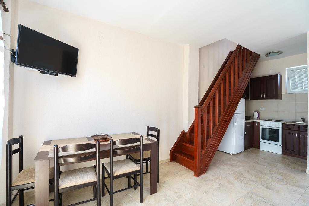 Apartments Lora Bar Extérieur photo